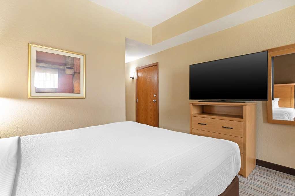 Best Western Locust Grove Inn & Suites Room photo