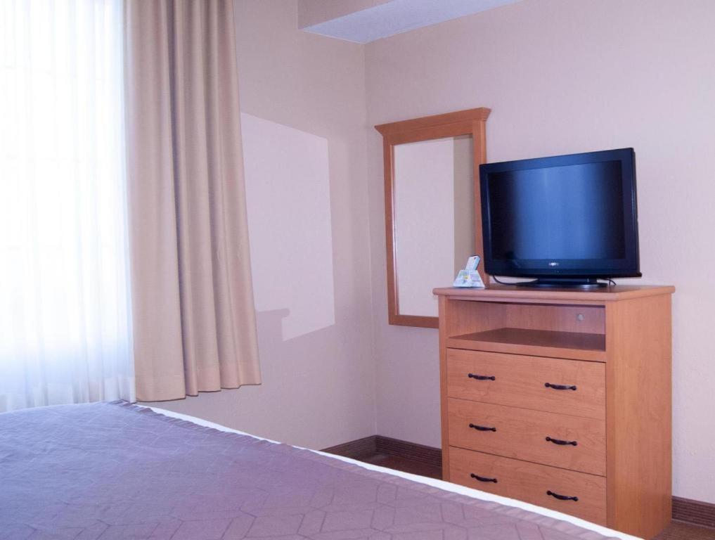 Best Western Locust Grove Inn & Suites Exterior photo